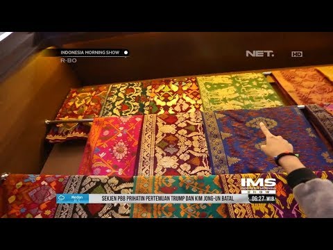 On Day In Bali: Kain Tenun Berefek 3 Dimensi